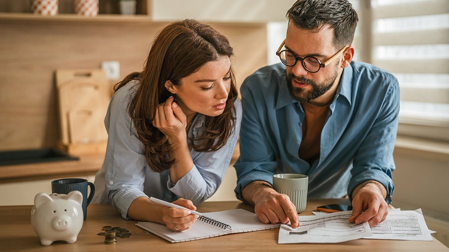 soldi fermi sul conto corrente: cosa fare per non lasciarli inattivi Consulenza finanziaria con un professionista